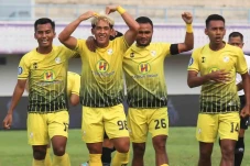 PS Barito Putera Kalahkan...
