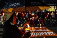 Doa Bersama Menuntut...