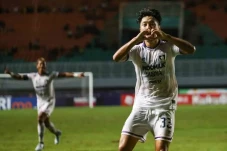 Persita Tangerang Kalahkan...