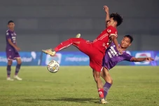 Persita Kalahkan Persija...