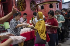 Indahnya Toleransi,...