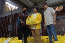 ILUNI UI Bagikan 2.700...