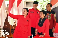PDIP Tetapkan Ganjar...