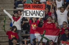 Acuhkan Larangan Bek...
