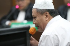Sidang Perdana Terdakwa...