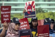 Aksi Tuntut Revisi UU...