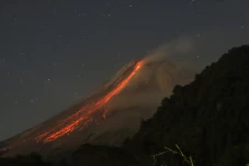 Gunung Merapi Kembali...