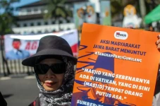 Aksi Tolak Ajaran Ponpes...