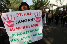 Unjuk Rasa di PT KAI...