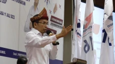 TGB Zainul Majdi Hadiri...
