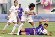 Hasil Liga 1 : Persita...