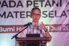 OJK Dukung Pembiayaan...