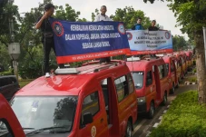 Unjuk Rasa Pengusaha...