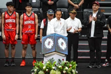 Presiden Jokowi Resmikan...