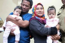 Pemulangan Bayi Kembar...