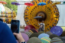 Warna-warni Festival...