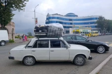 Hindari Pembantaian...