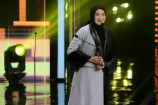 Salma Idol Rebut Penghargaan...