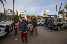 Penjarahan Hantui Acapulco...