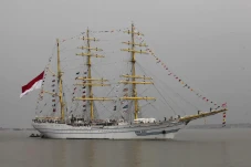 KRI Bima Suci Kembali...
