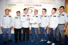 Rayakan Milad ke-15,...