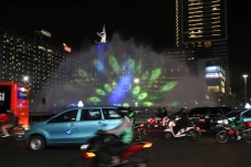 Malam Pergantian Tahun,...