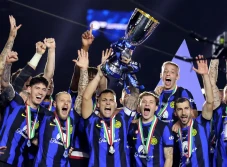 Hasil Napoli vs Inter:...