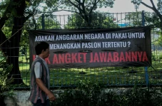 Spanduk Dukungan Penggunaan...