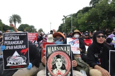 Aksi Unjuk Rasa Peringati...