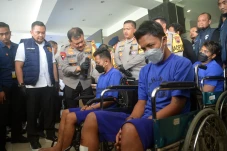 Polisi Bekuk Komplotan...
