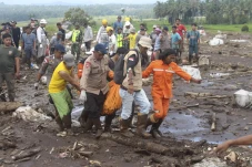 Luluh Lantak Tanah Datar...