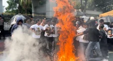 Demo Karyawan Polo Ralph...