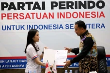 DPP Partai Perindo Serahkan...