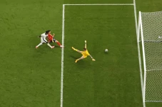 Gol Mikel Oyarzabal...