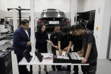 BMW Indonesia Cetak...