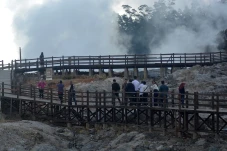Pesona Kawah Sikidang...