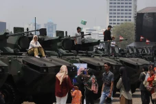 Antusiasme Warga di...