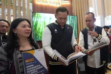 Peluncuran Buku Kompilasi...