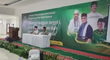 Bahas Sertifikasi Halal...