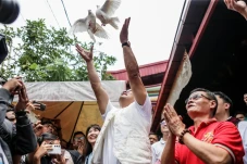Merpati Putih dan Harapan...