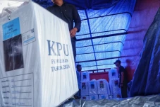 Distribusi Kotak Suara...