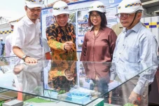 Berikan Pelayanan Terbaik,...