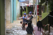 Luapan Kali Ciliwung...
