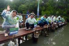 BPKH Tanam 1000 Pohon...