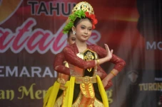 Potret Kemeriahan Dies...