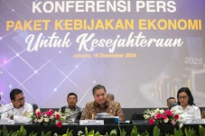 Pemerintah Siapkan Paket...