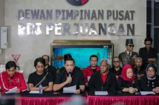 PDIP Tanggapi Penetapan...