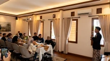 5 Resto yang Memiliki...
