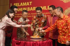 Danamon Rayakan Chinese...
