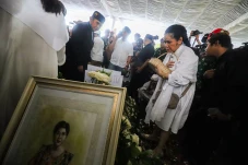 Suasana Haru Pemakaman...
